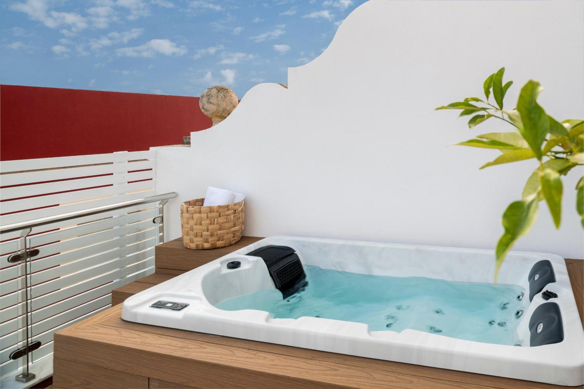 Magno Apartments Santa Clara - Private Terraces With Jacuzzi Seville Exterior photo